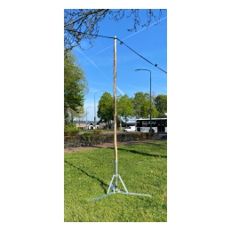 Opklapbare voet + kastanjehout paal 3mtr  (voor ophangen pikkabel)